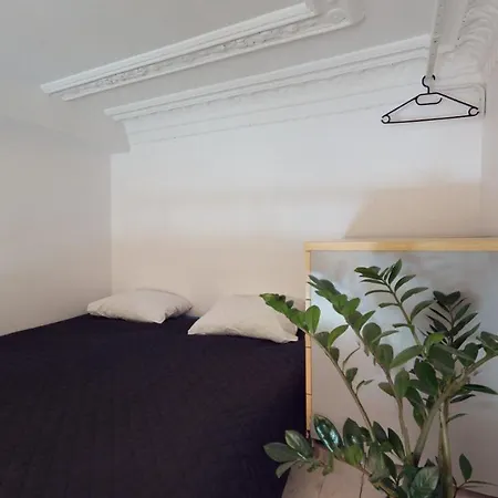 Komuny Paryskiej 62 * Wrocław