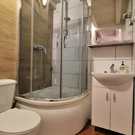 Komuny Paryskiej 62 * Wrocław